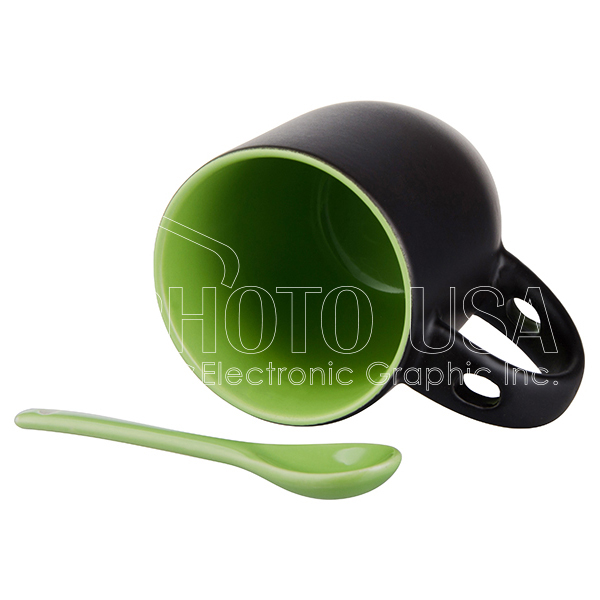 Changing-Color-Spoon-Mug-light-green-2.jpg