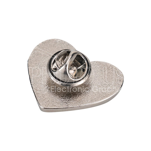 Heart-shaped-Brooch600x600-3.jpg