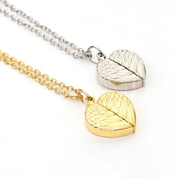 Necklace-600-7.webp